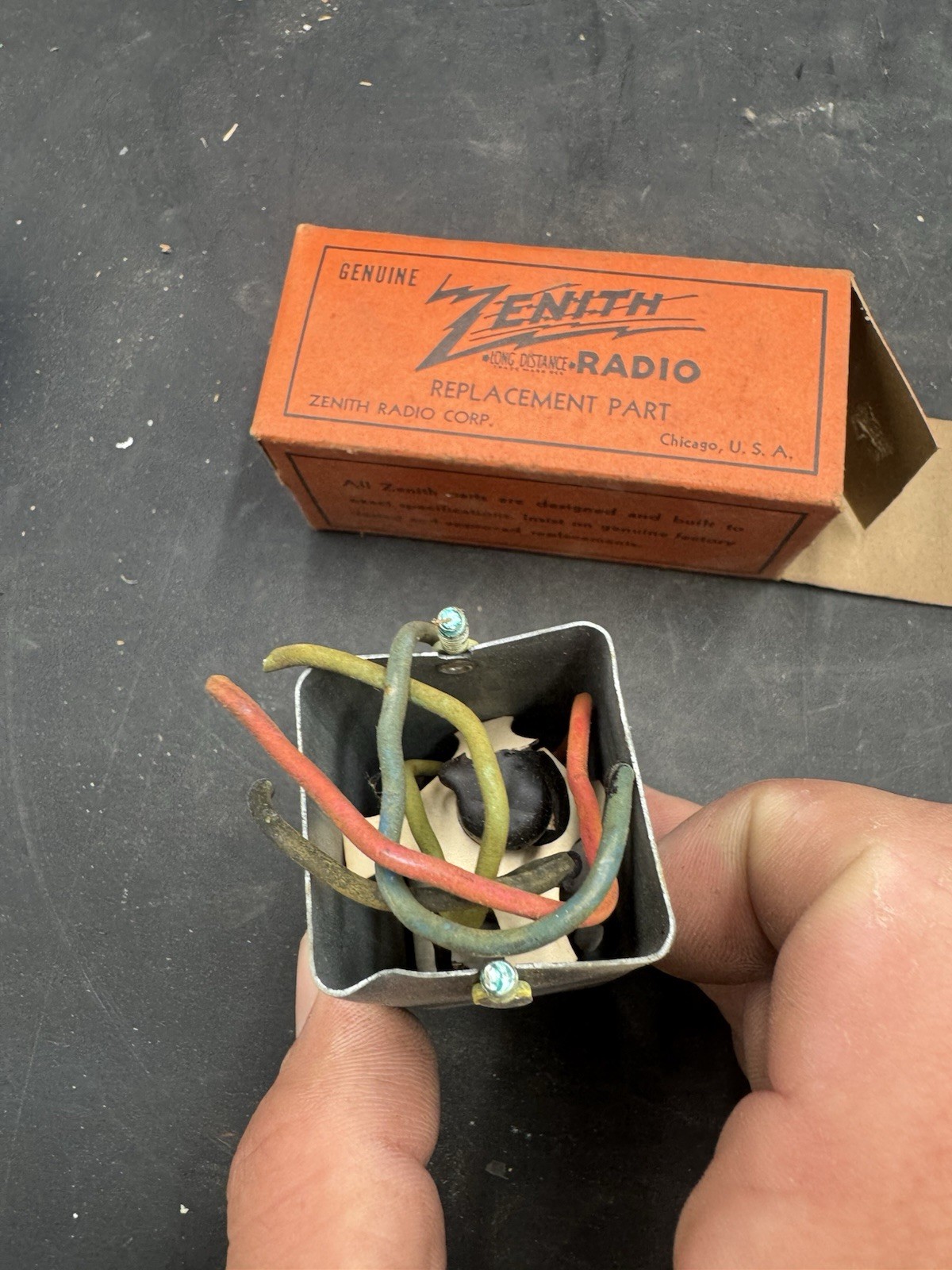 NOS Zenith Part #95-590 Vertical Output Transformer