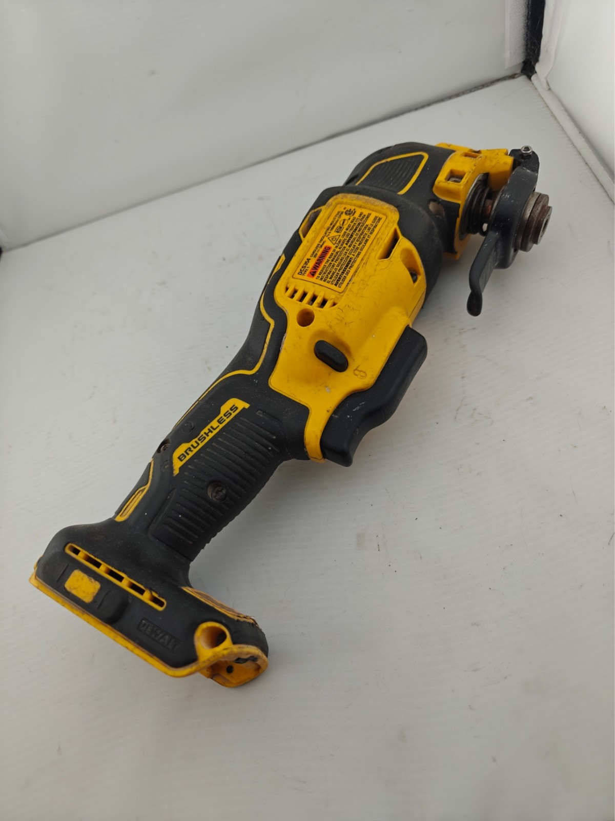 Dewalt DCS354B 20V MAX Cordless Oscillating Multi-Tool (Tool Only)