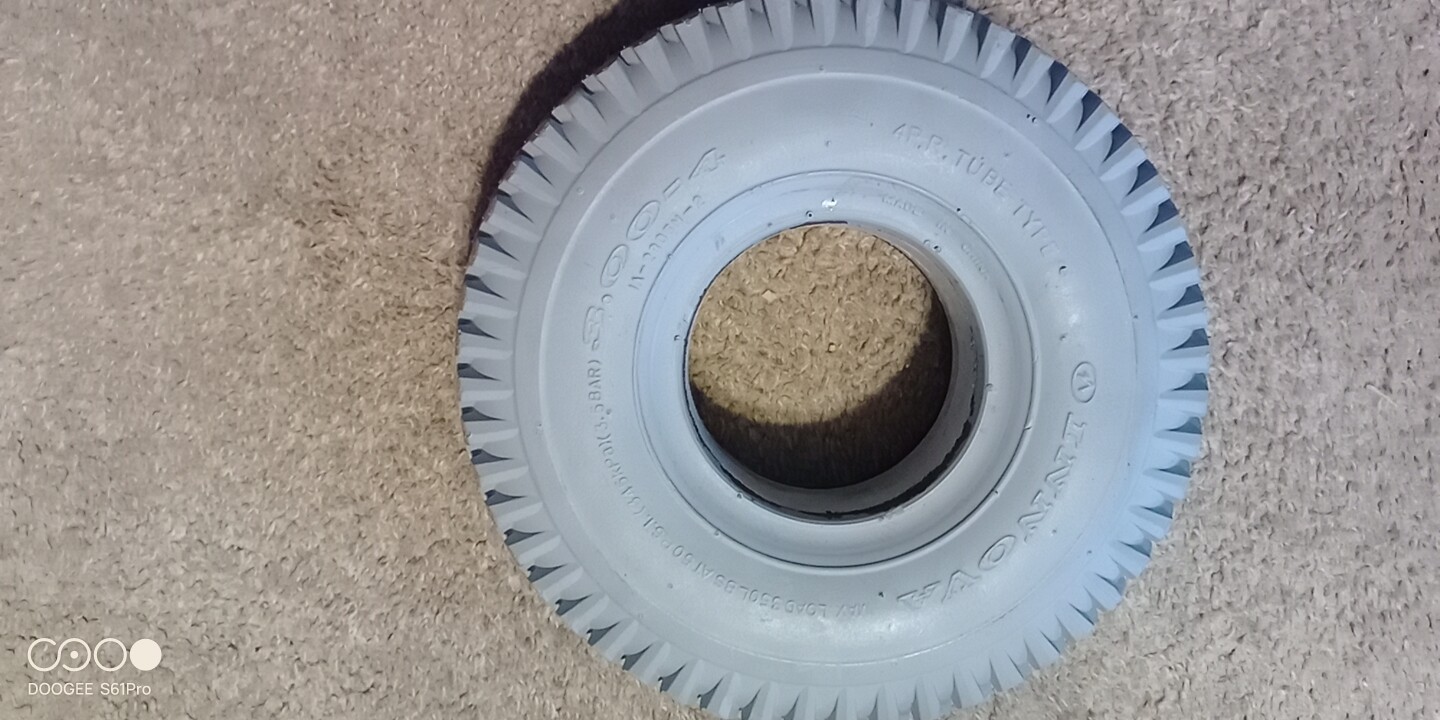Innova tire 3.00-4 (268x 85) Gray,tread IA-2805 Load 350lbs at 50psi Foam Filled
