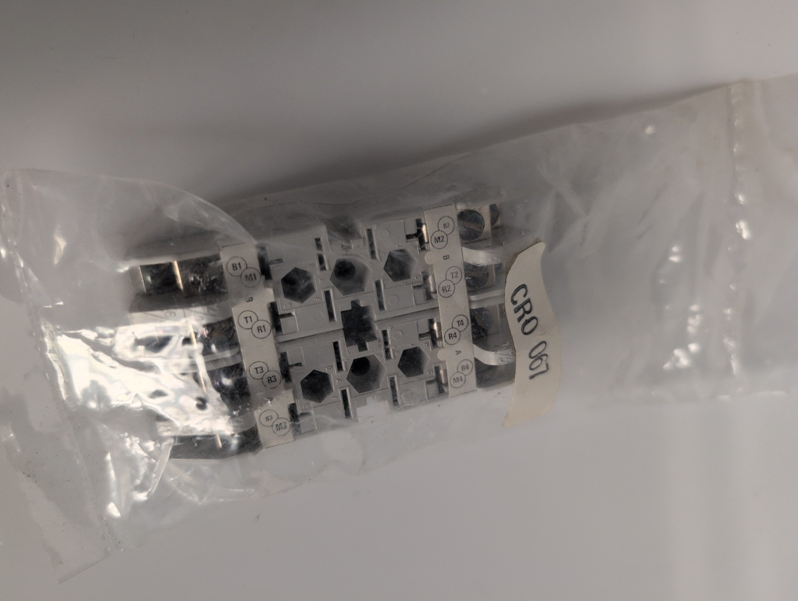 THOMAS & BETTS CR0067 RELAY SOCKET