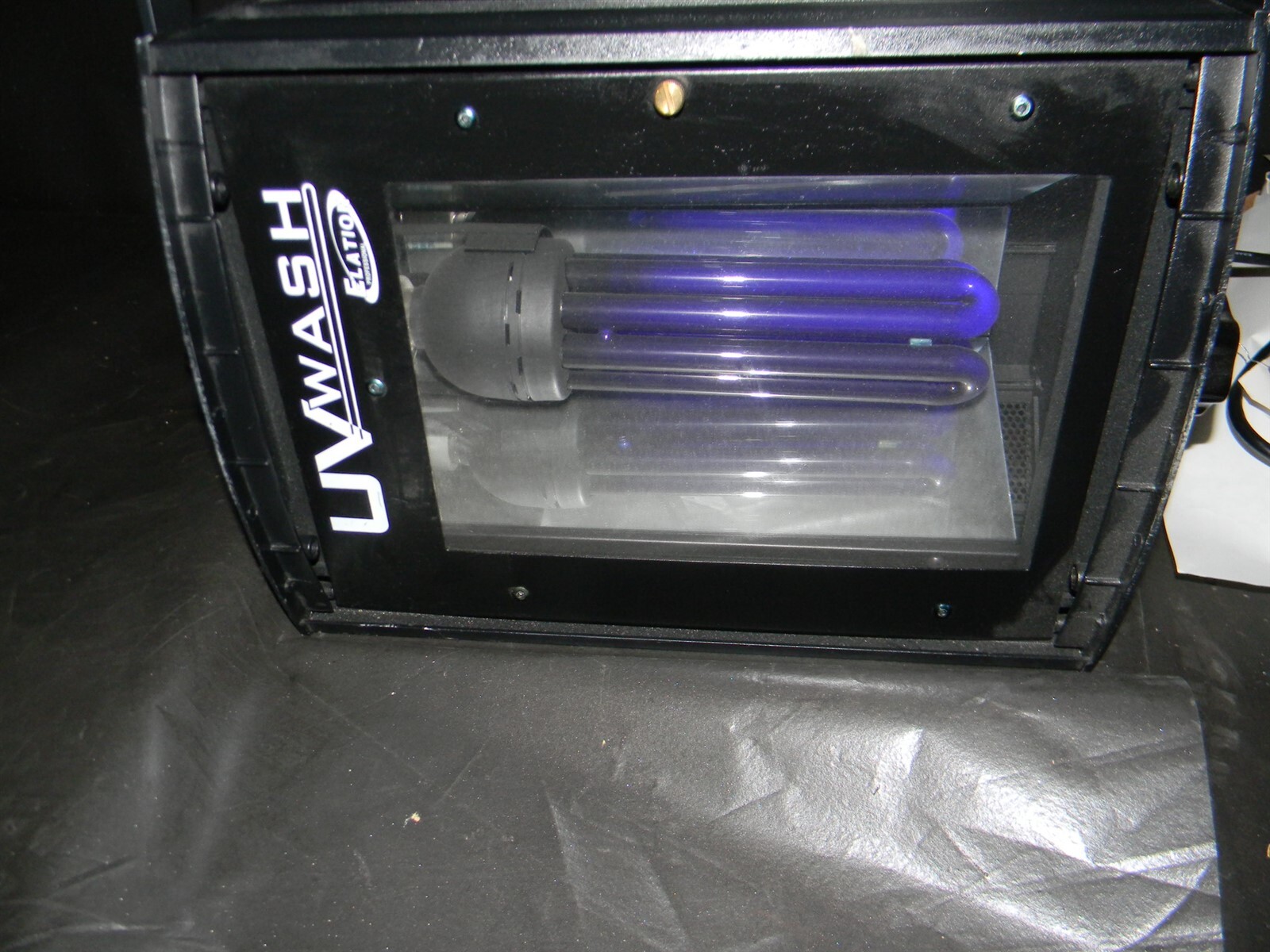 American DJ UV Wash UVW100 (2 Units, 1 Works, One does not turn on)