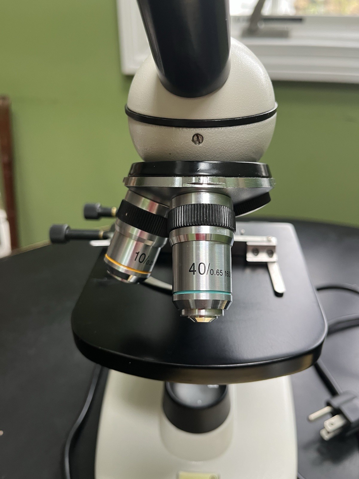 LW Scientific Explorer II Student Microscope with Specimen Slides