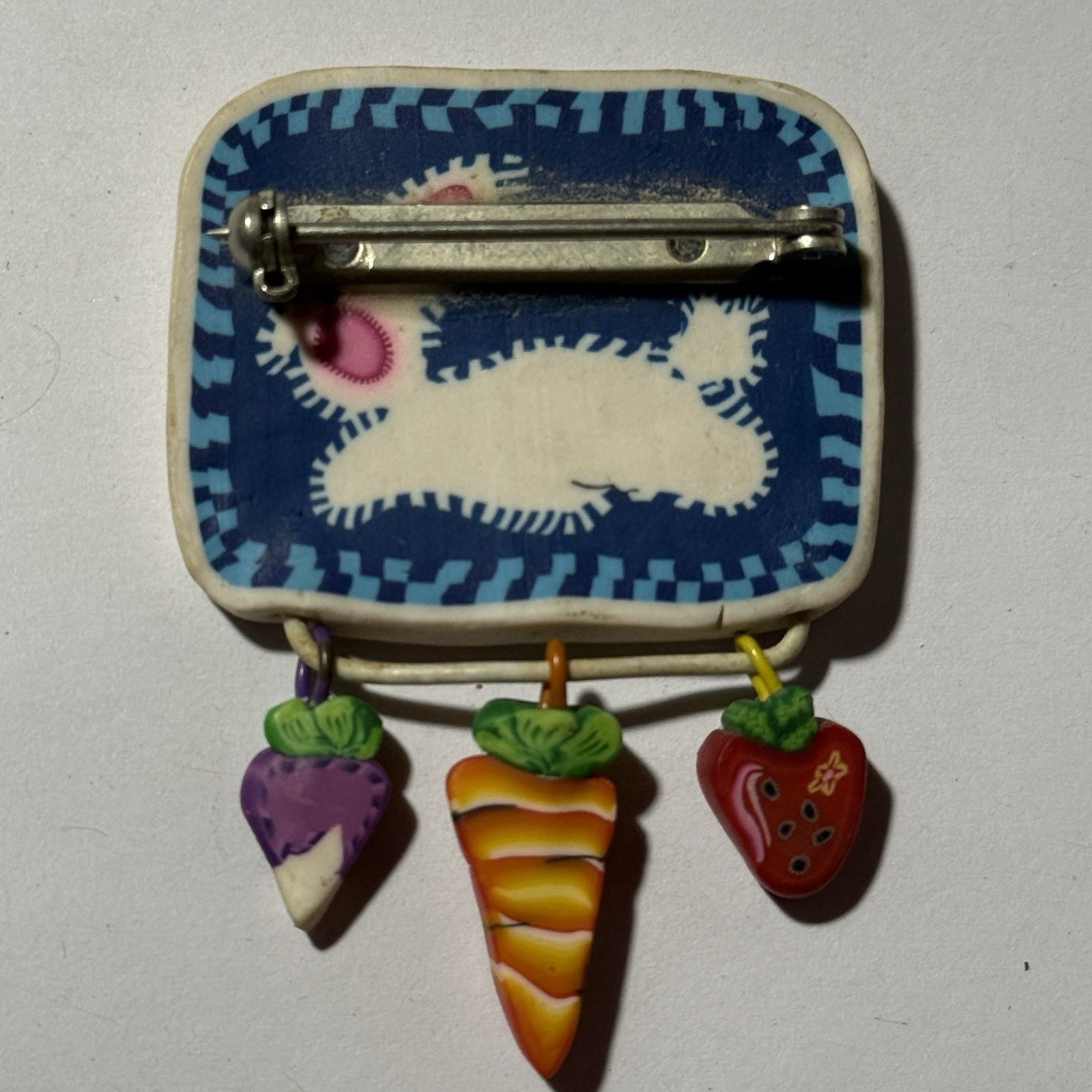 Easter Holiday Rubber? Plastic Clay Bunny & 3 Charms Pinback