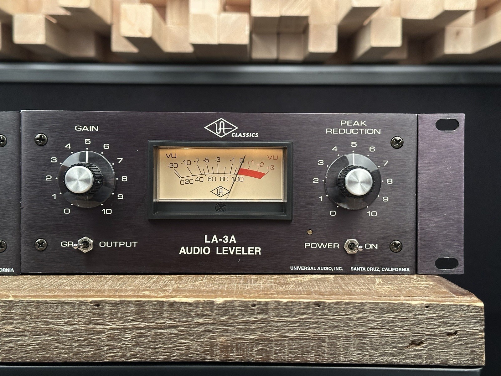 Universal Audio LA-3A Opto Compressor Sequential Stereo Pair. Urei LA 3A LA3A