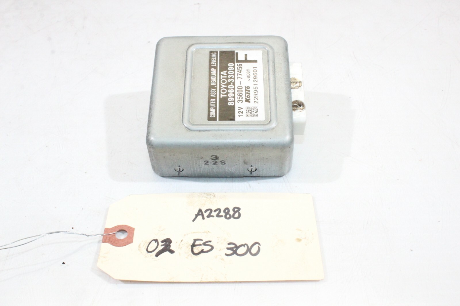 2002 - 2003 LEXUS ES300 HEADLAMP LEVELING CONTROL MODULE ASSY A2288
