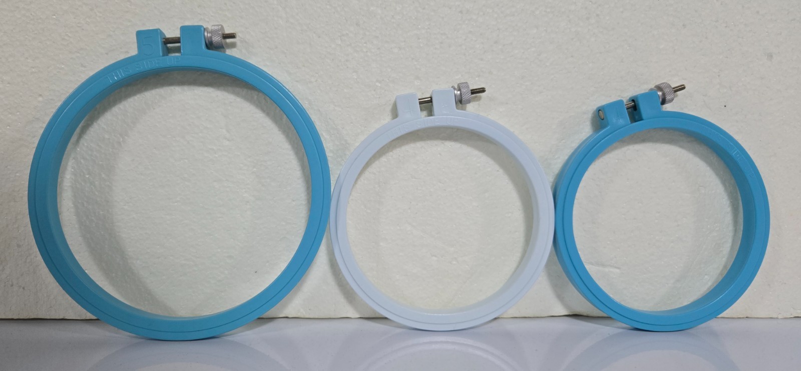 3 VTG Plastic Embroidery Hoops Round 4" & 5" Adjustable Metal Screw Tension