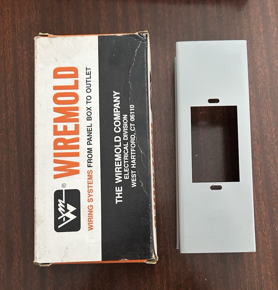 Wiremold G-3014C Gray Steel Wall Box Connector, (lot of 2) no screws, New