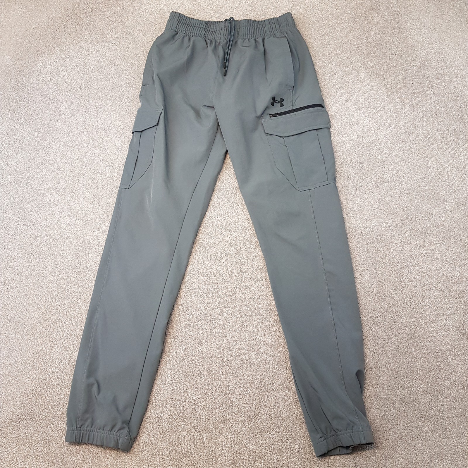 Under Armour Mens Tracksuit Bottoms Small Grey Cargo Stretch Woven Jogger Pants