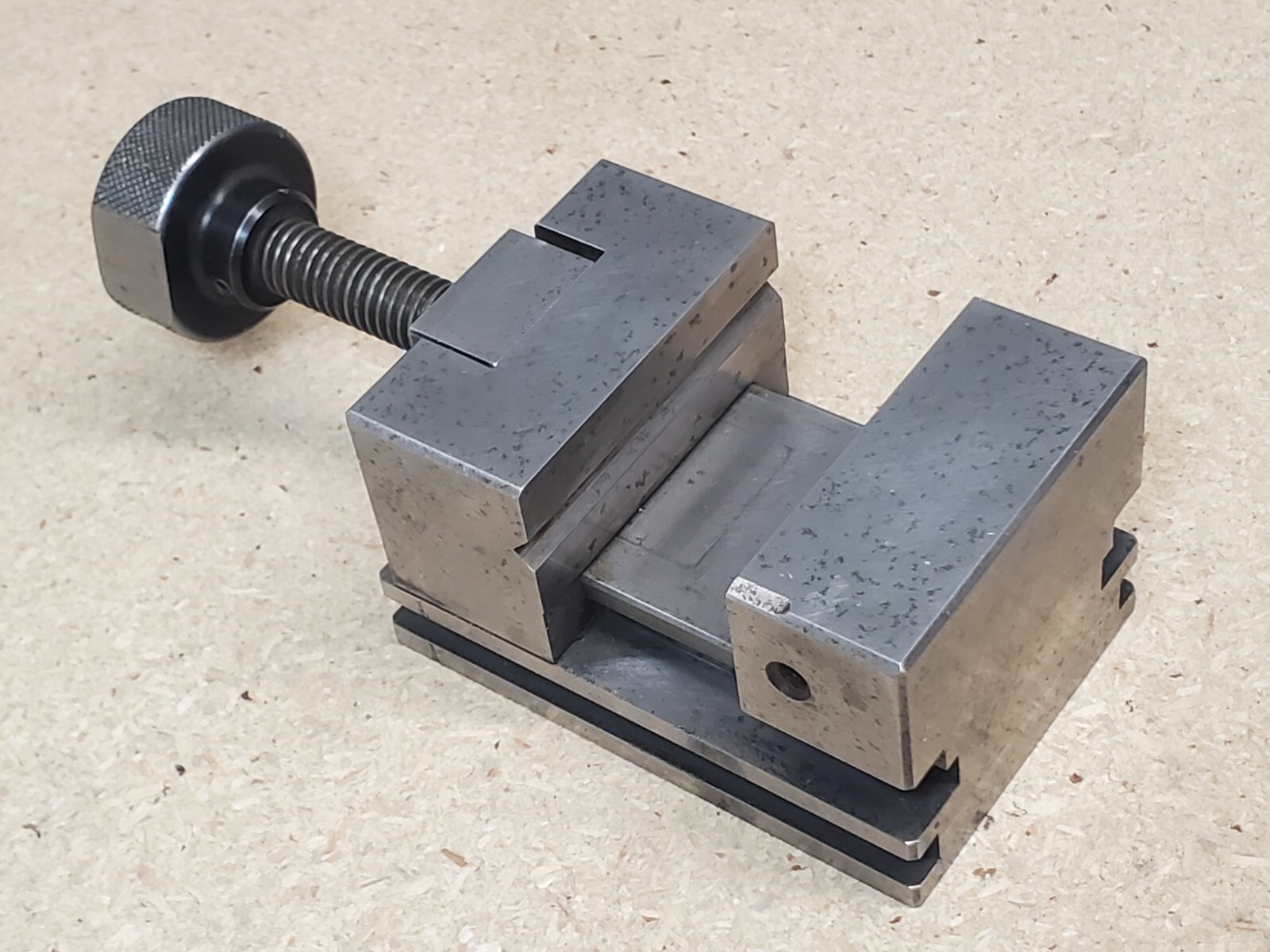 Mitutoyo No. 986-111 percision toolmakers vise
