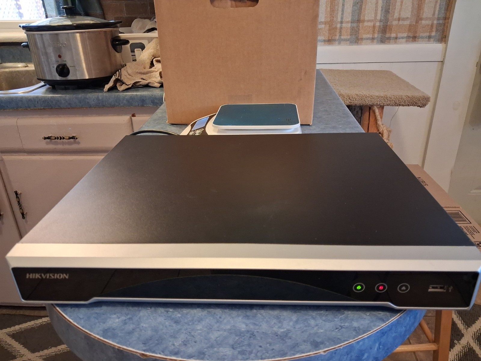 H Vision Network Video Recorder 4TB 4k 64 Cameras