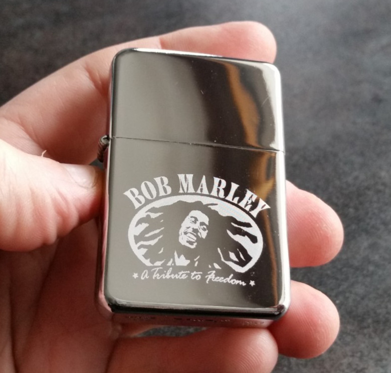 Bob Marley A Tribute to Freedom Engraved Lighter With Gift Box - FREE ENGRAVING
