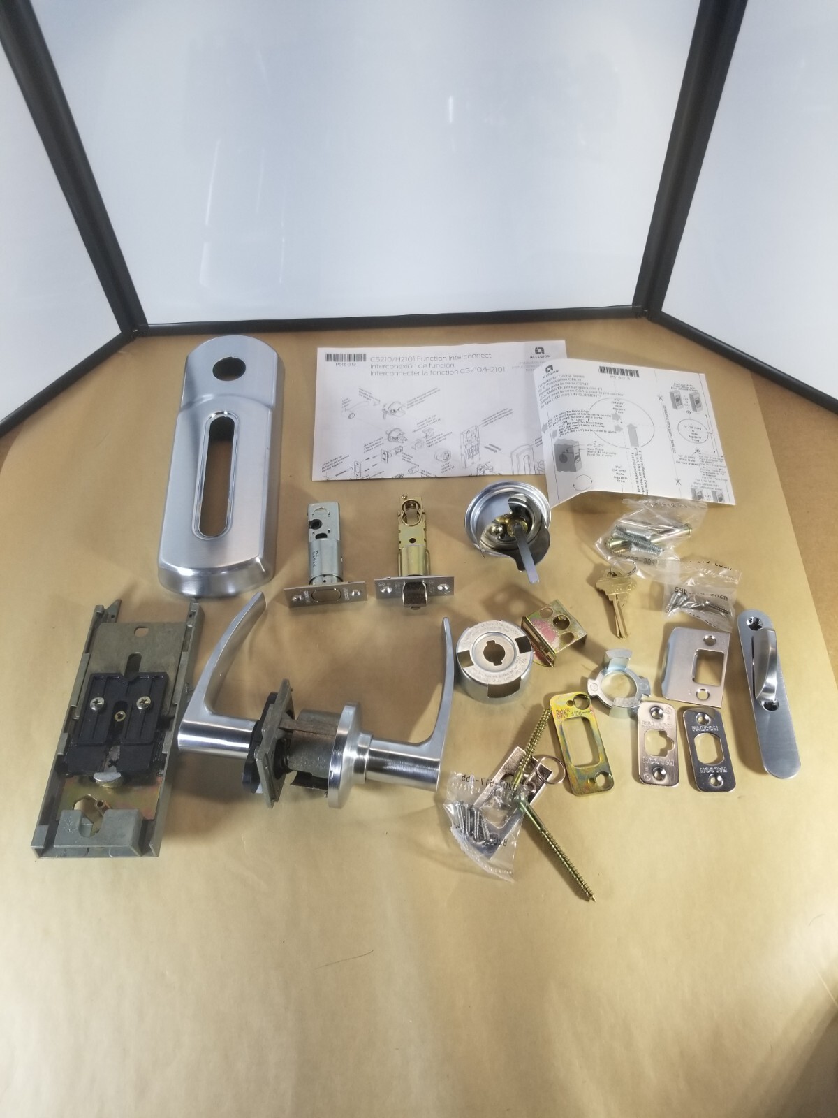 Falcon H2 Series 101 P6 G Avalon 626 Satin Chrome Entry Single Locking Lever