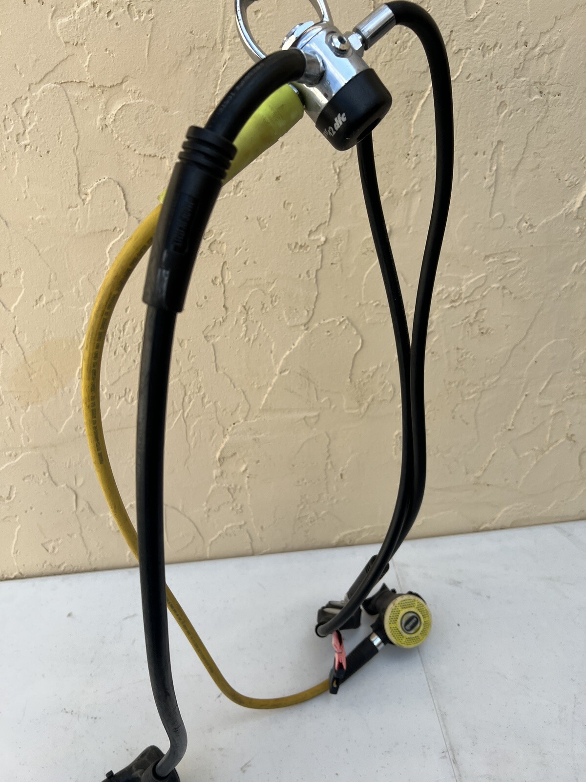 Mares Axis Pro Regulator Set, Yoke, MR12 dfc 1st Stage Octo Scuba Diving DIVE