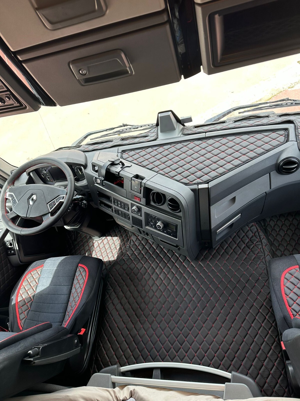 Black Dashboard Panel Mat Covers x2 for Renault T truck Eco Leather with sensor