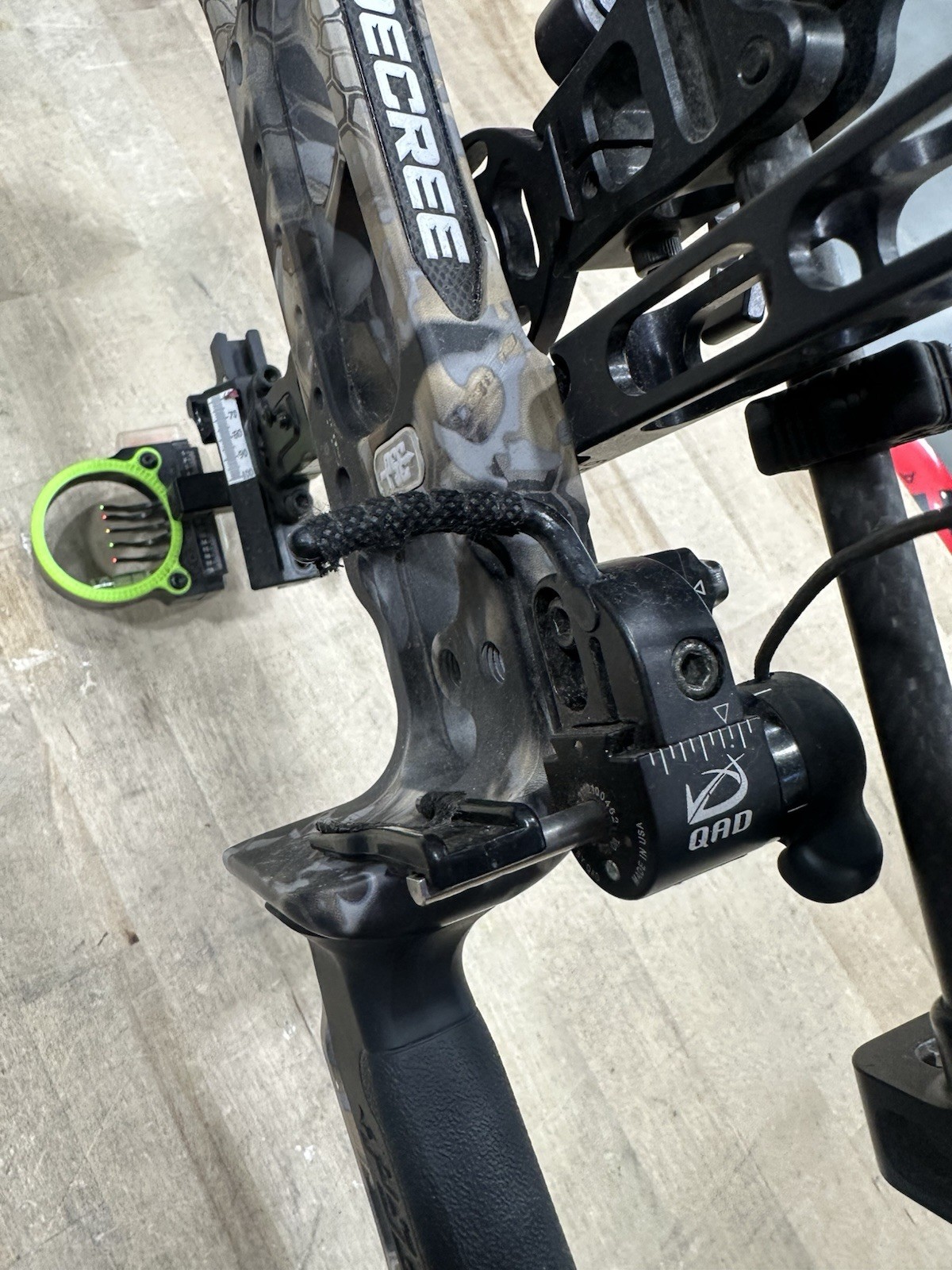 PSE Decree EC2, RH, 60-70lb DW, 25-30.5, Kryptek, RTH