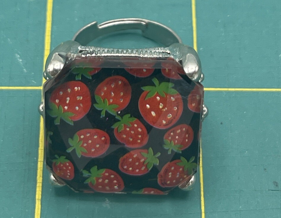 Silver Strawberry Square Enamel Ring Size 6.5