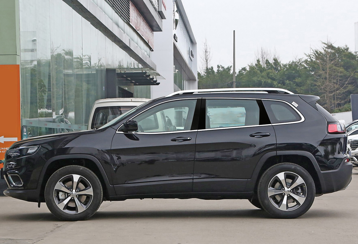 ✅ Window Door Column B Pillar Post Trim Cover Stickers For Jeep Cherokee 2014-23