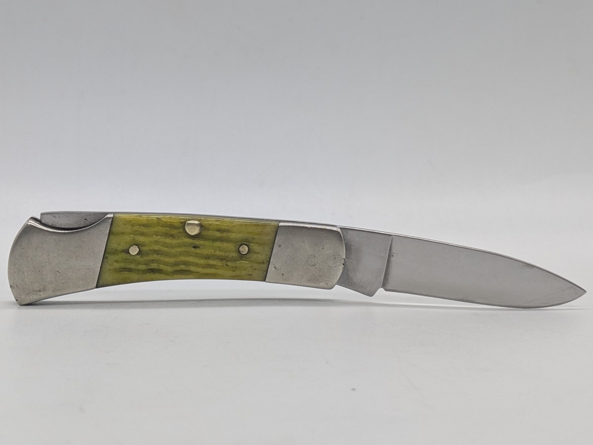 CASE XX Key Lime Bone Lockback Single Blade Folding Pocket Knife (EC3040325)