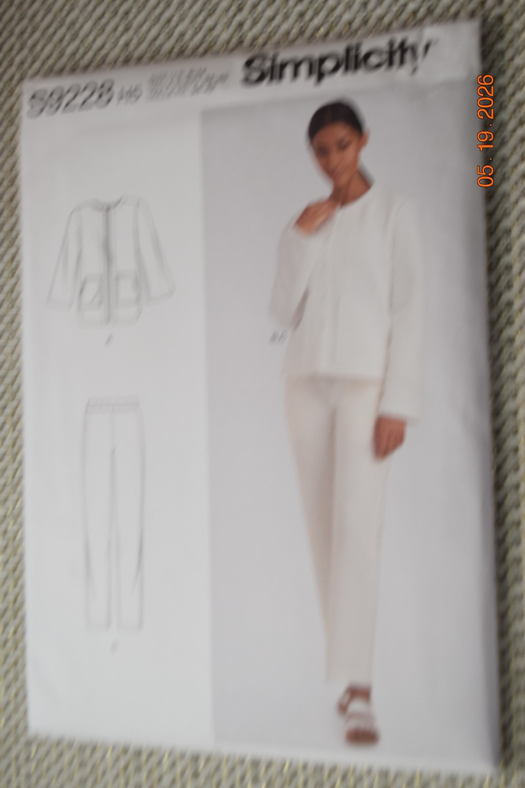 SIMPLICITY PATTERN 9228  JACKET PANTS   MISSES  SIZES  6 8 10 12 14  UNCUT