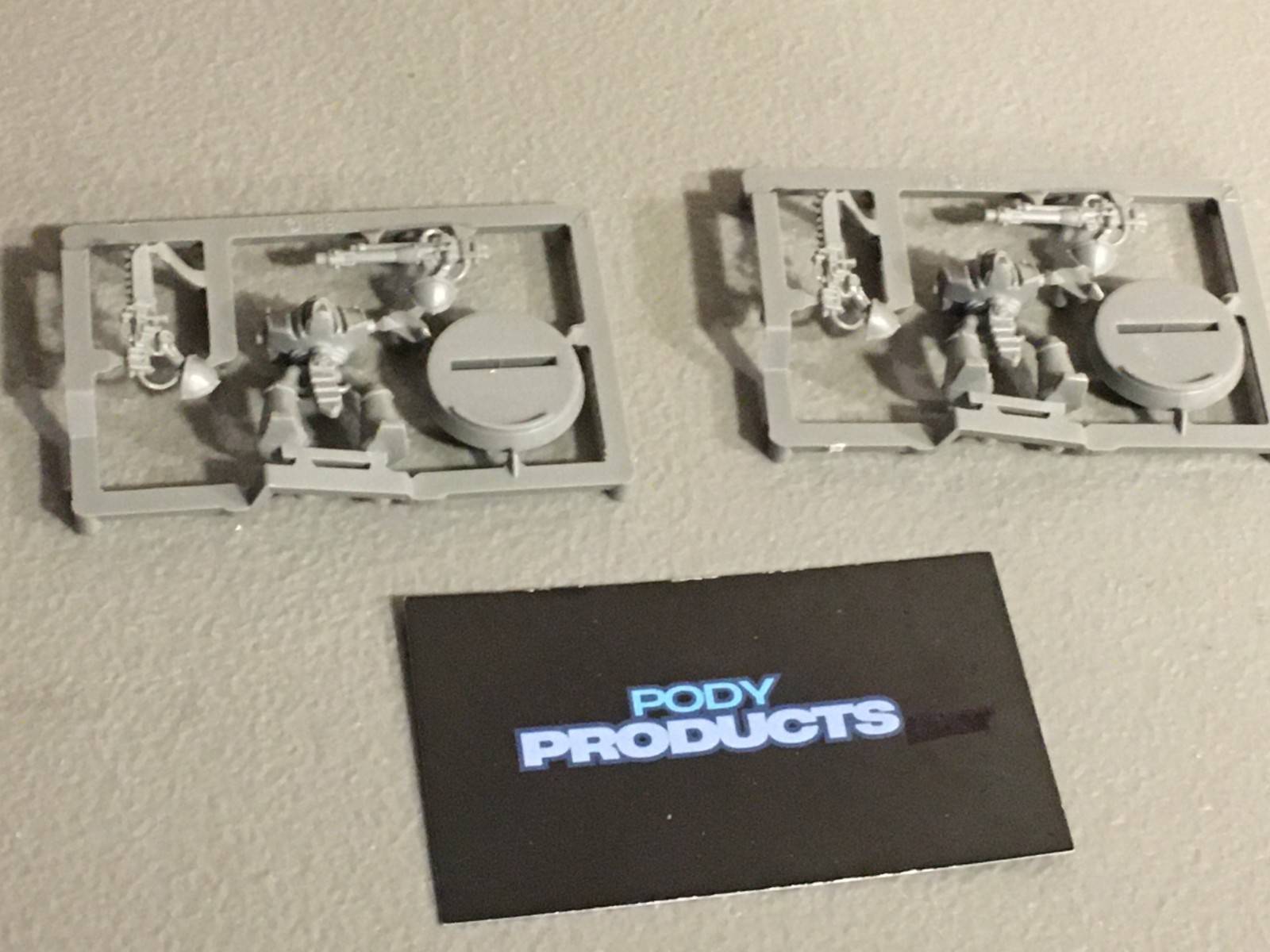 A39809 WARHAMMER EPIC 40K IMPERIAL KNIGHT CHEVALIER ON SPRUE 2 PK GW