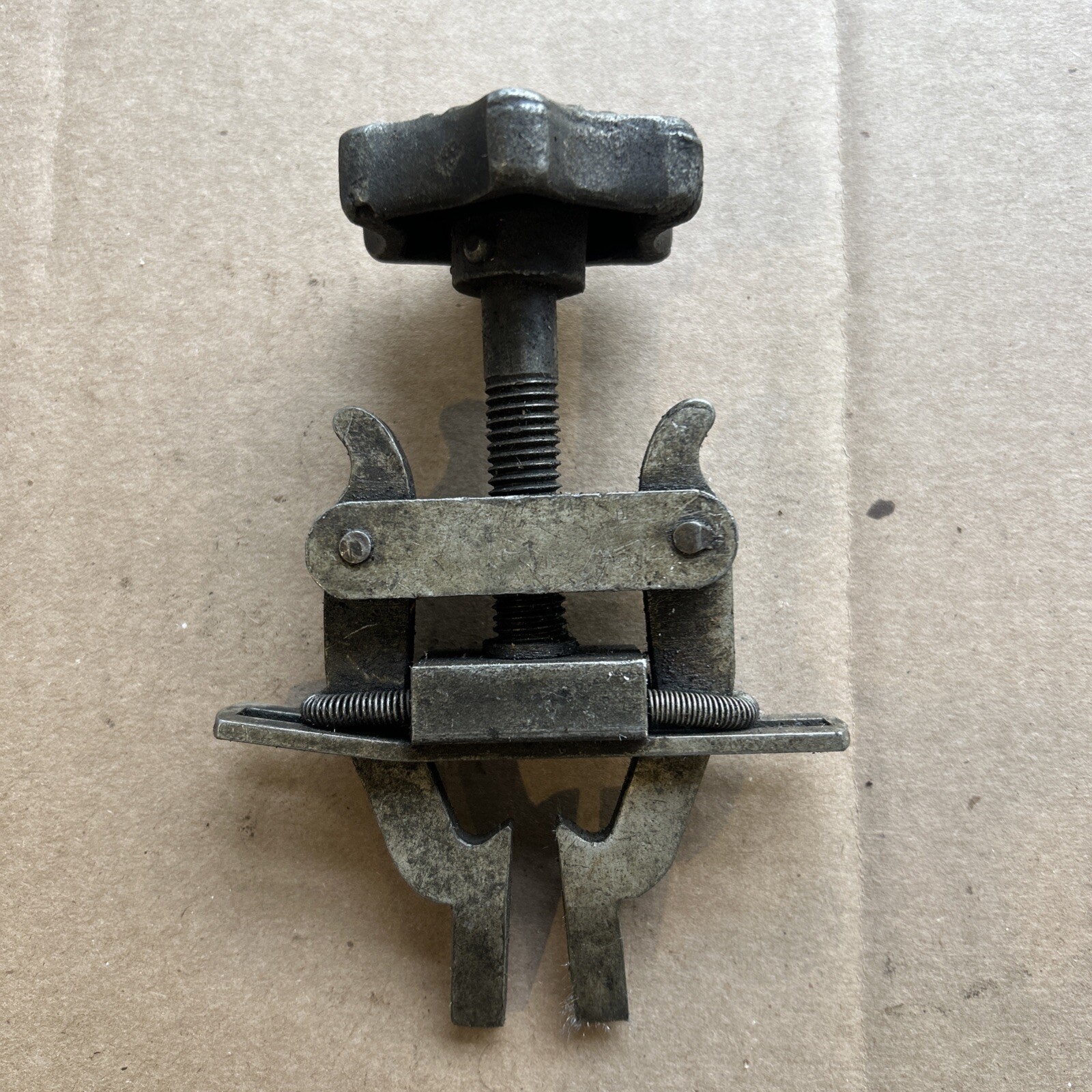 Star Tool Company Minneapolis MN Vintage Puller