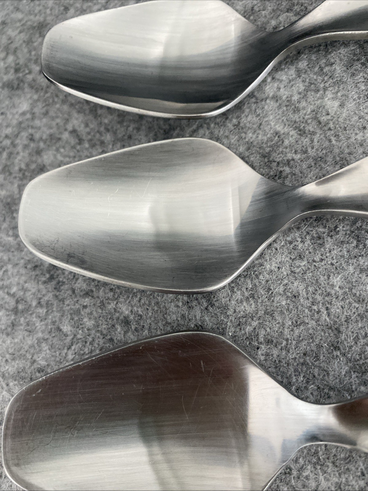 4 Retroneu 18/10 Stainless SILHOUETTE Flatware Dinner Spoon Flatware