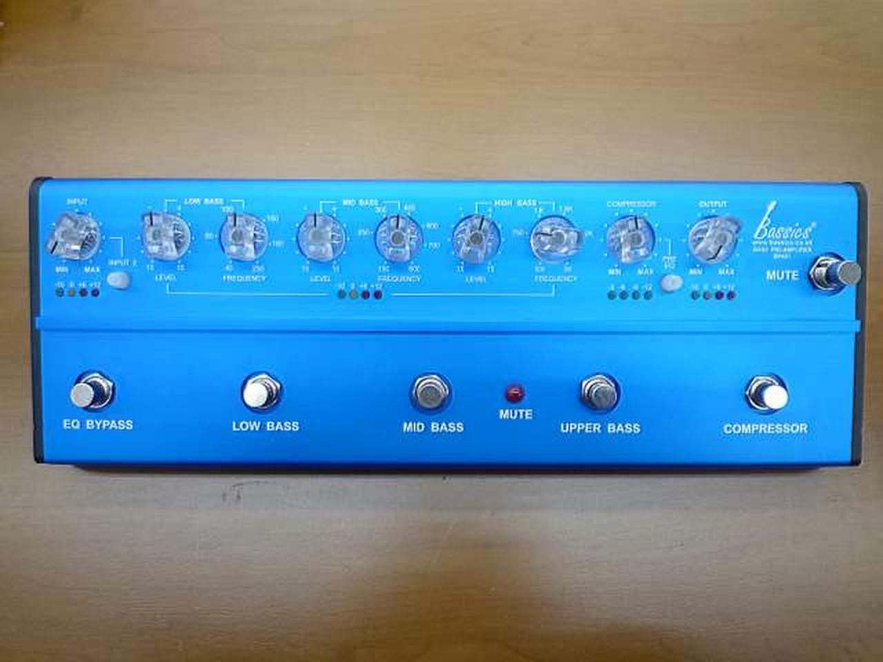 BASSICS BPA01 Bass Preamp/DI with Adapter Used