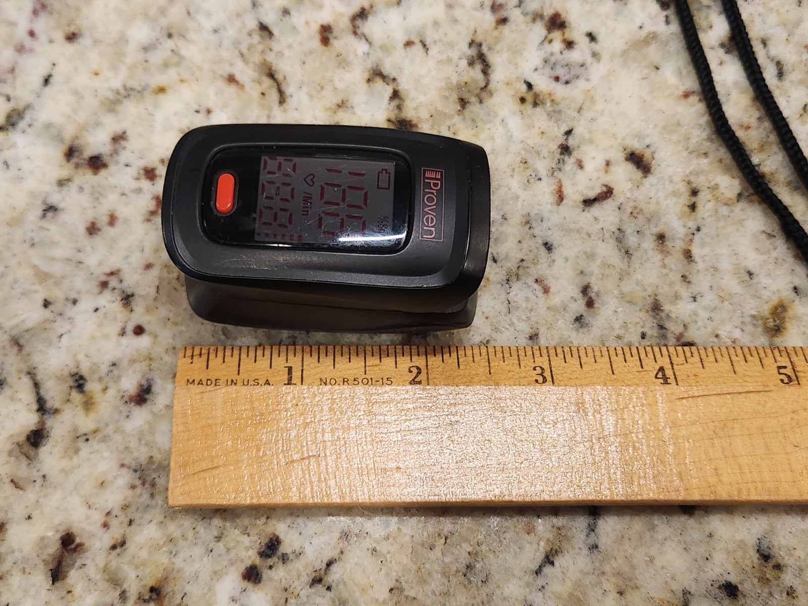 iProven Pulse Oximeter OXI-27BL w/ Case