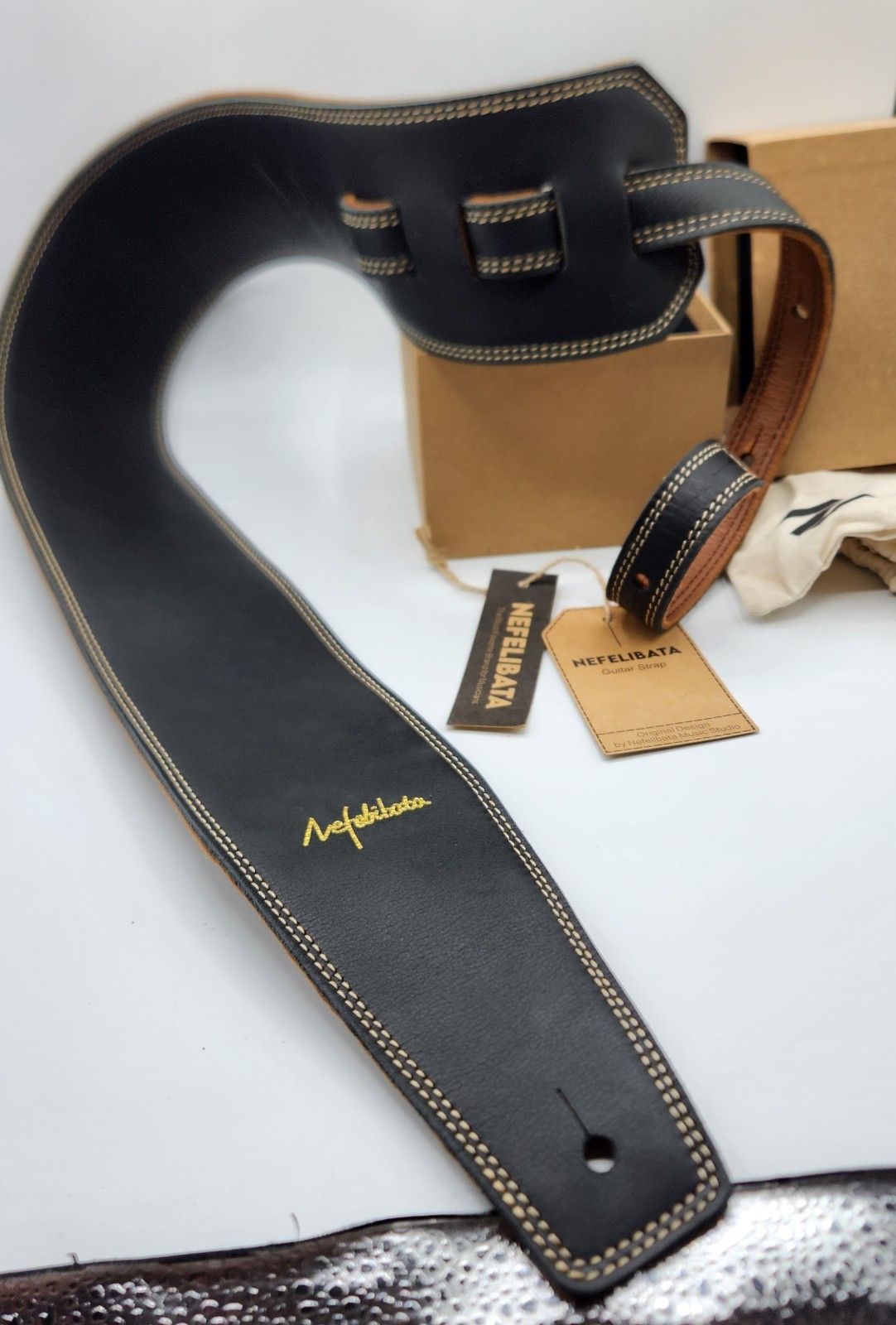 Nefelibata Guitar Strap, 3.75" Wide Black NIB