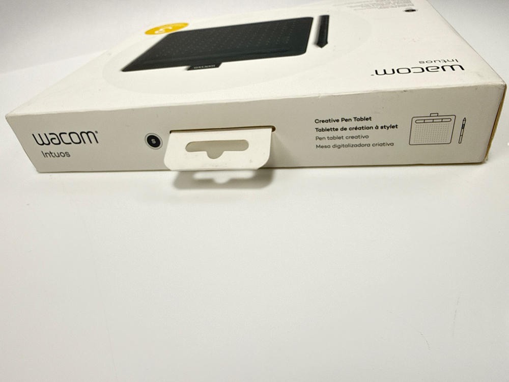 Wacom Intuos Small Graphics Drawing Tablet Black Chromebook Mac Windows
