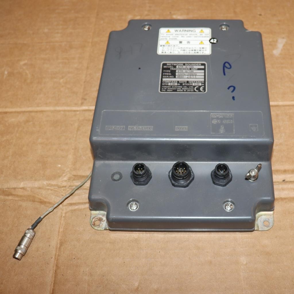 One FURUNO Network Sounder ETR-6/10N 50kHz /200kHz STD .8m Steer 0.55m BK#42