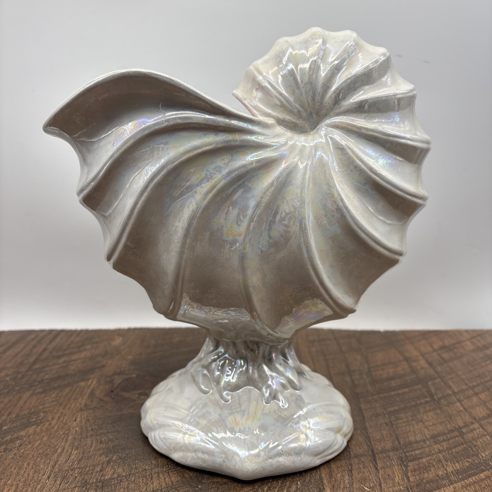 VTG  Perl/Pink Nautilus Opulence Shell Ceramic Planter Ocean Water Vacation