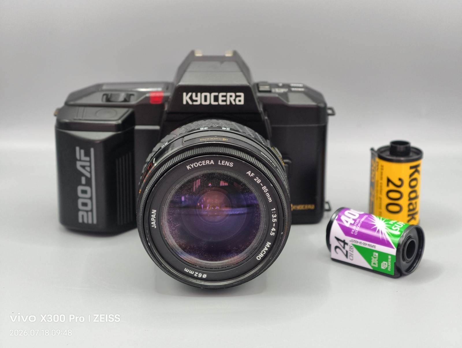 Used Kyocera 200-AF Auto Film SLR Set Lens Fungus Display Prop Camera 1Set