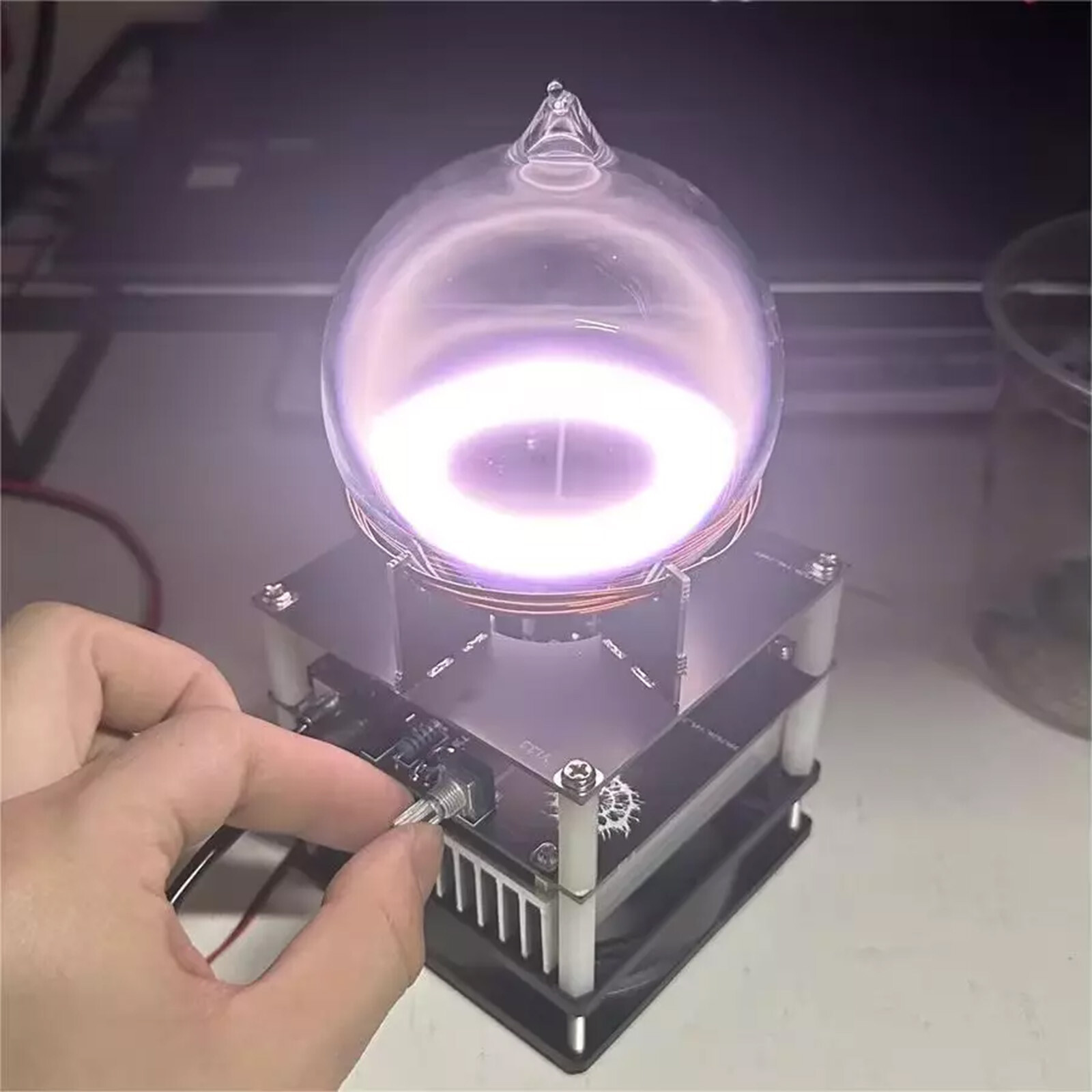 Plasma Toroid Drive Circuit for Xenon Gas Tokamak Ark Reactor Globe