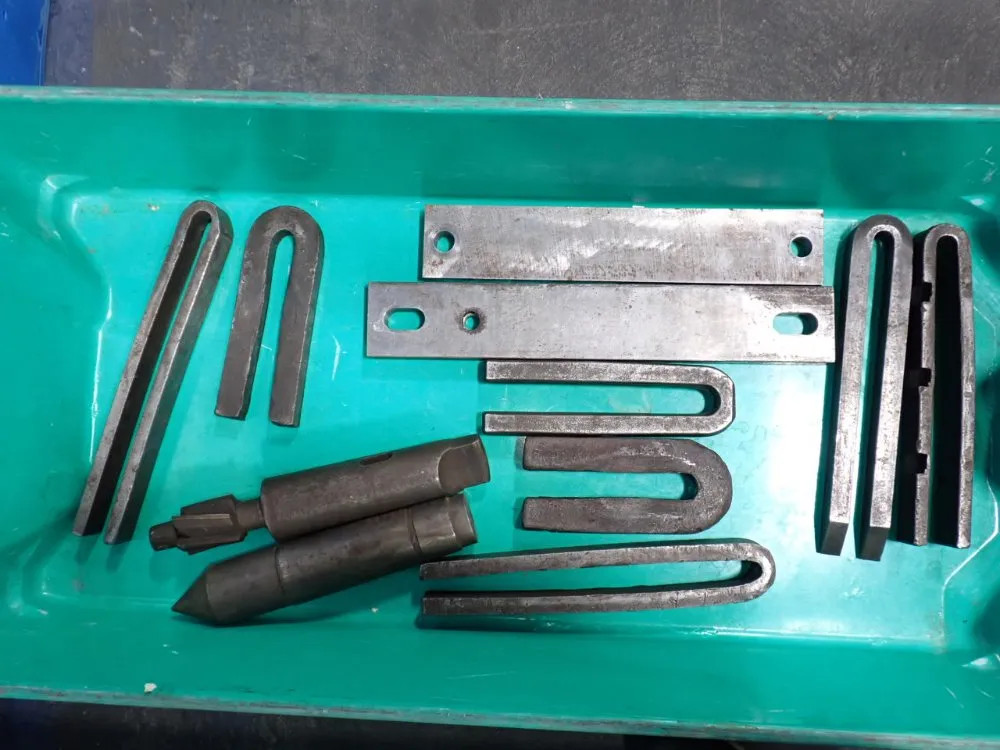 HARDWARE  08250881148