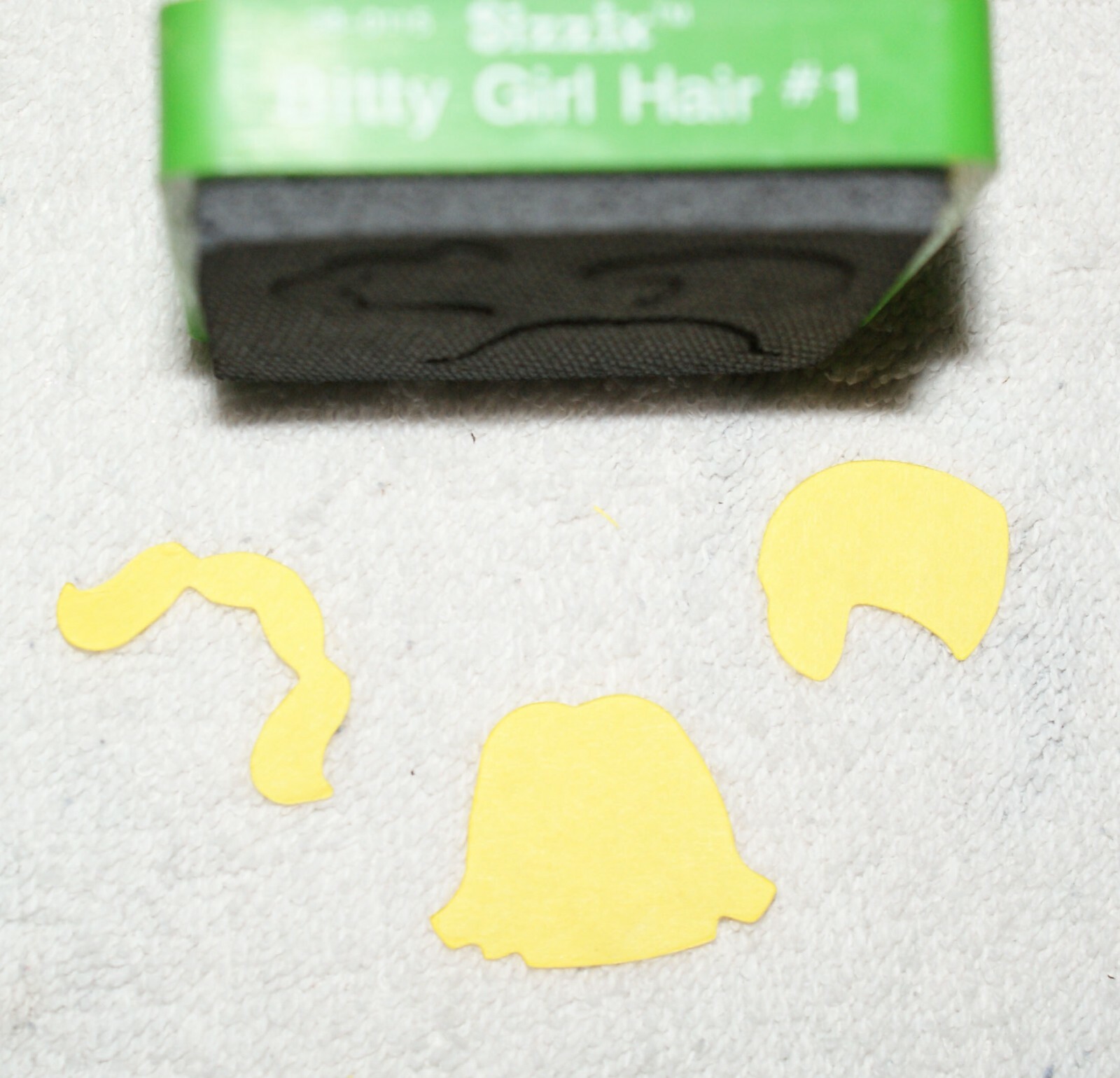 Sizzix Doll Bitty Girl Hair #1 38-0115Green Die Craft Fast Shipping
