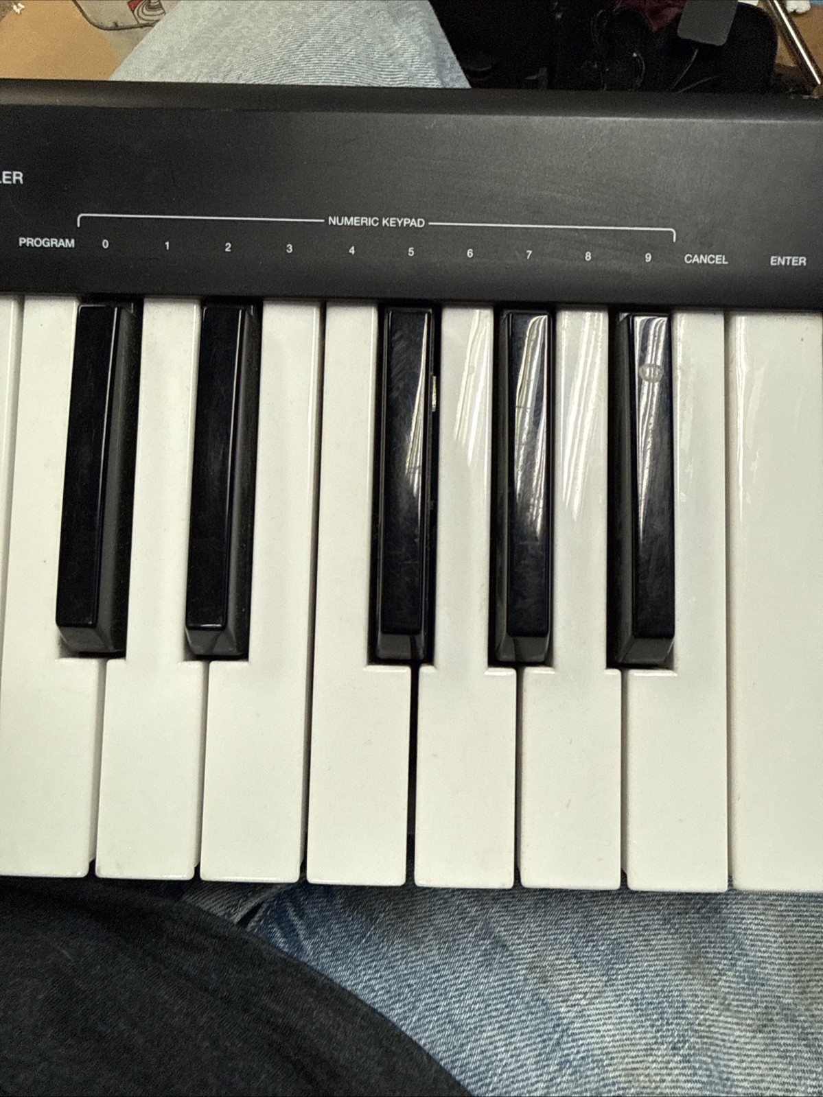 Alesis Q25 USB Midi Keyboard Controller *untested: As Is