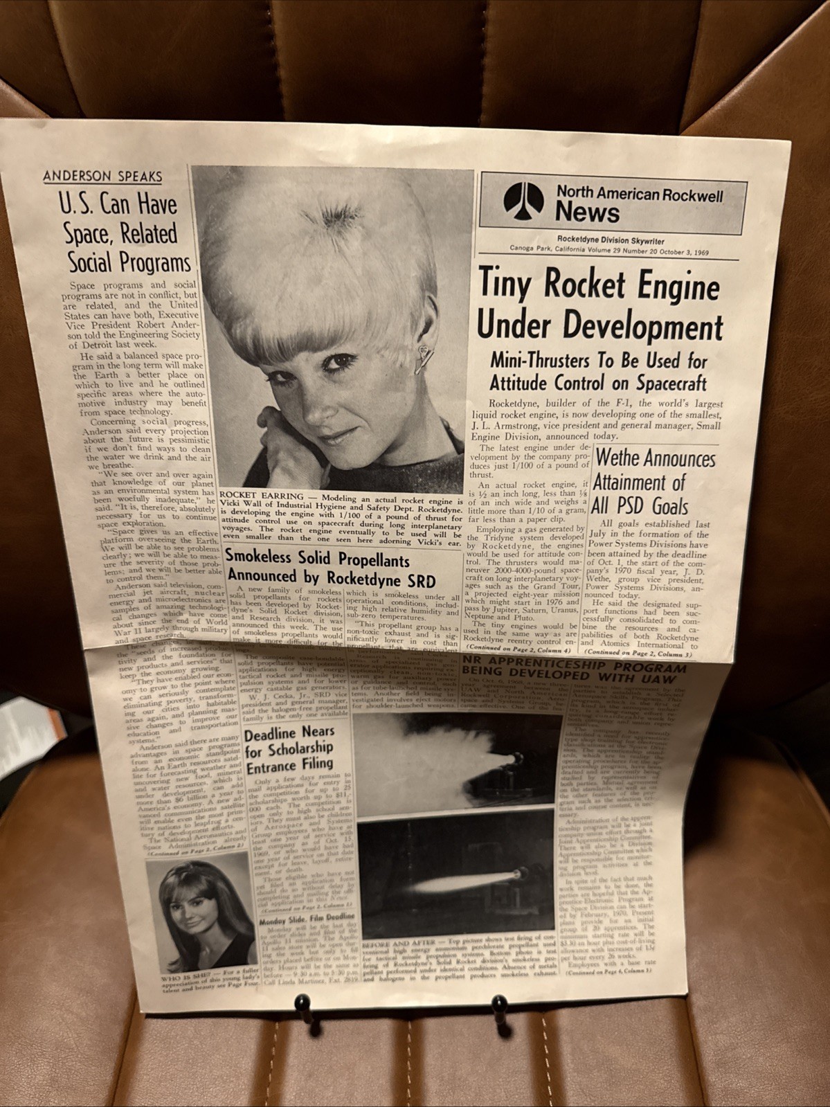 1969 North American Rockwell NEWS volume 29 #20-October 3 1969