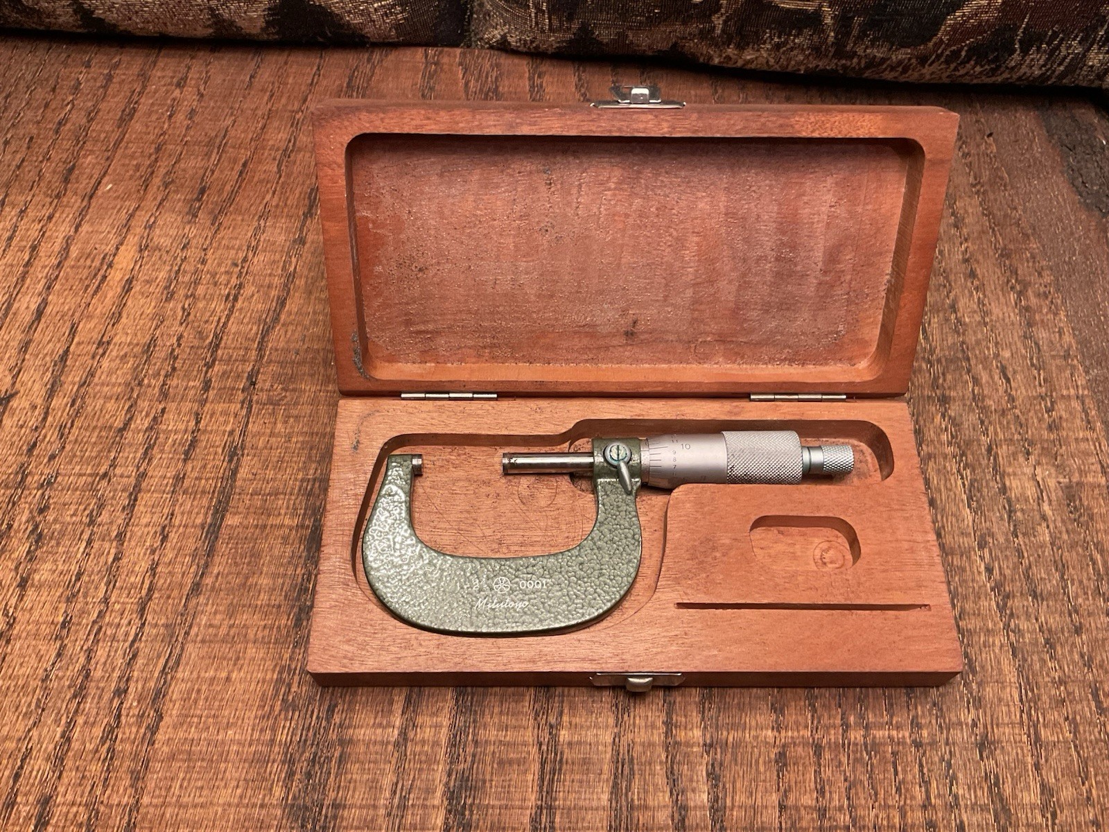 Mitoyo No. 103-262 1” To 2” Micrometer With Wooden Case