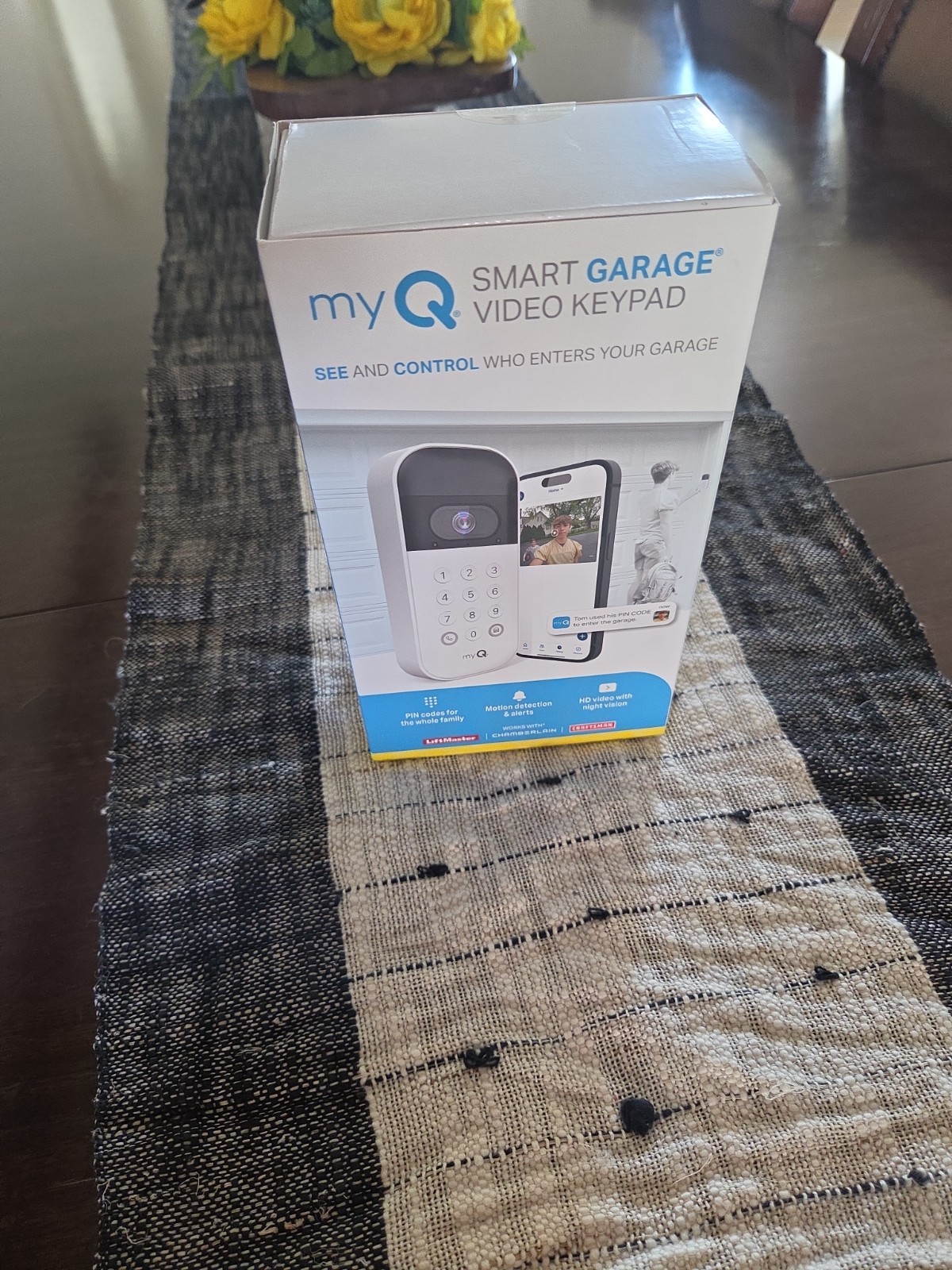 MyQ Smart Garage Video Keypad (MYQ-K40TXXW) in White. Brand New
