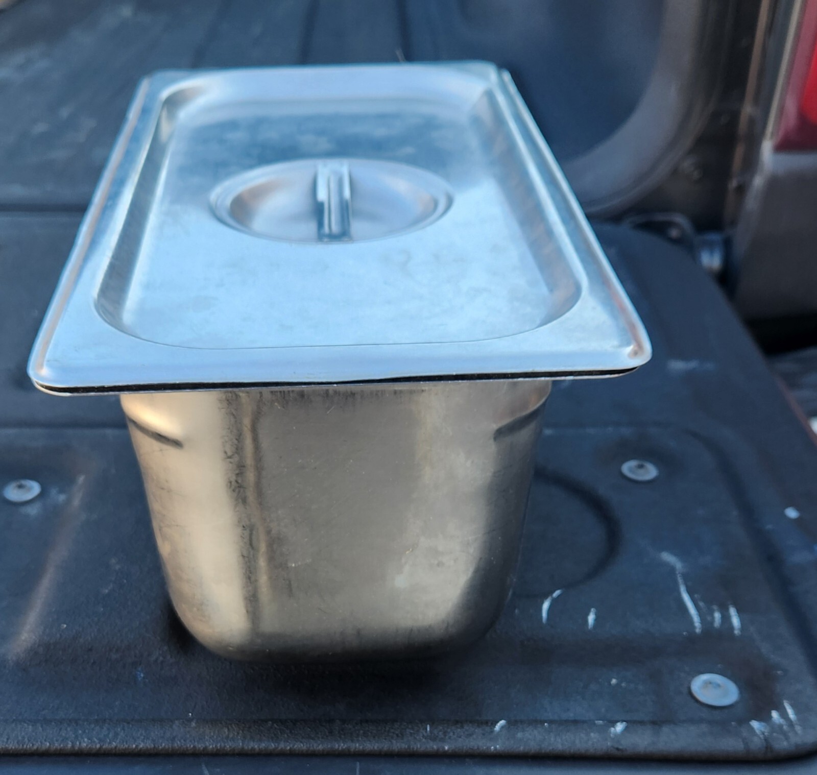 Thunder Group 1/4 size pan And Lid stoa7130c