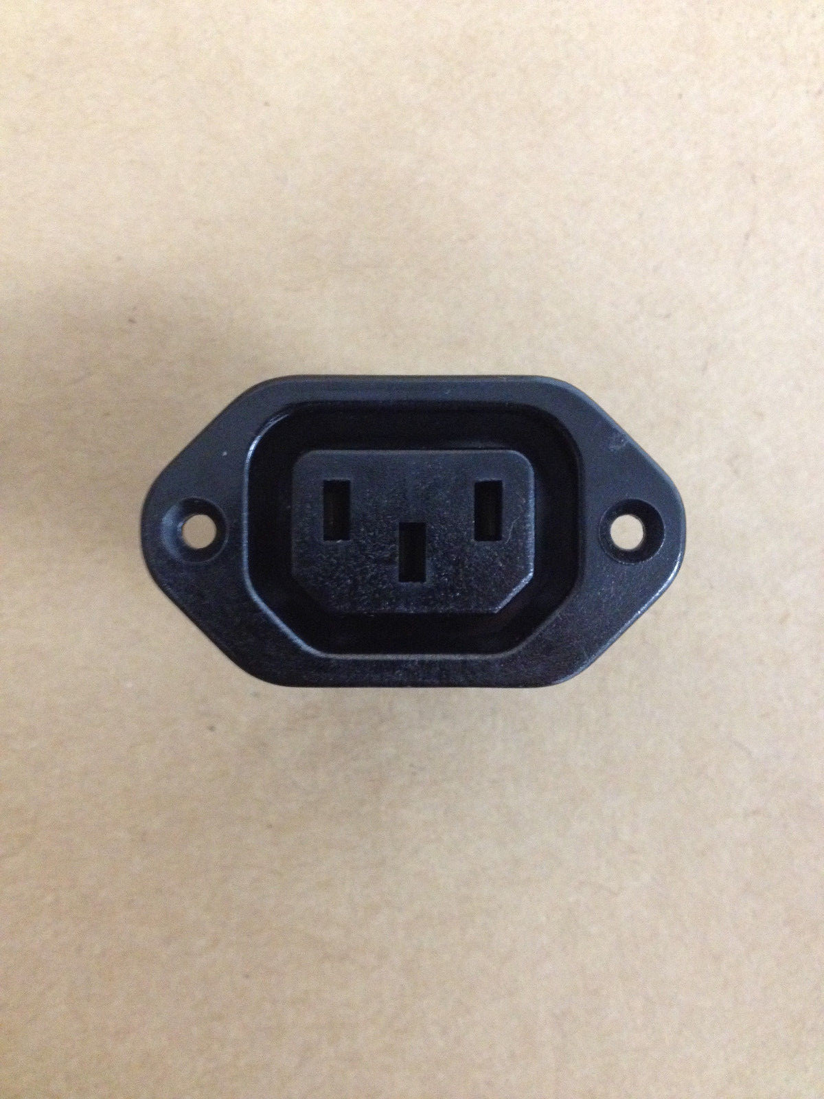 SwitchCraft EAC306 3 Prong Socket Connector Electrical 17267 15A 125VAC