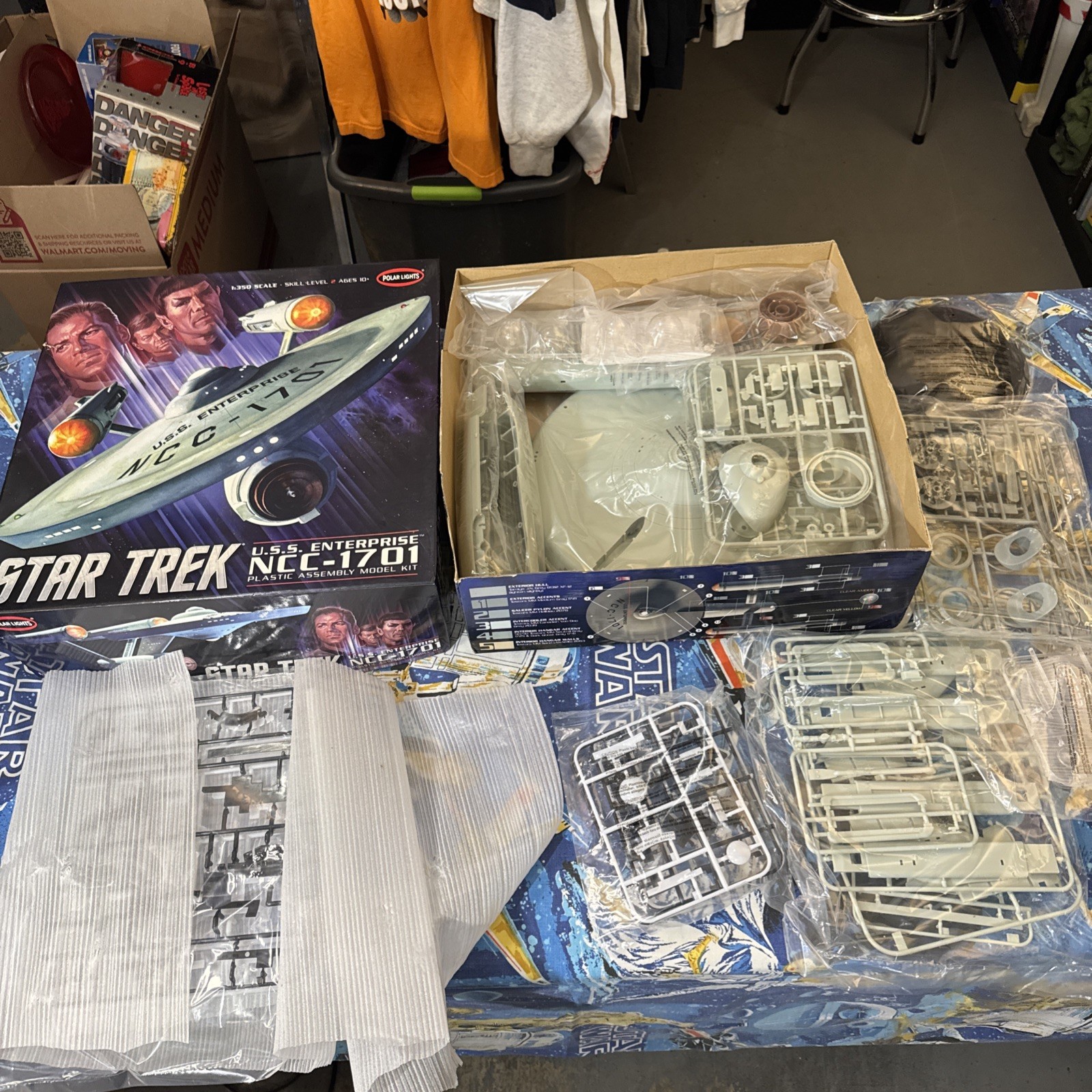 UNBUILT Polar Lights 1/350 Star Trek USS Enterprise NCC-1701 Model Kit POL880/04