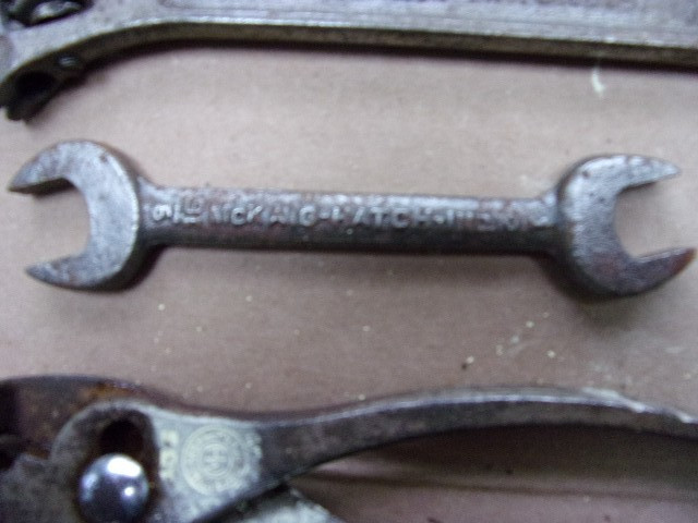 ANTIQUE McKAIG HATCH TOOL KIT LOT