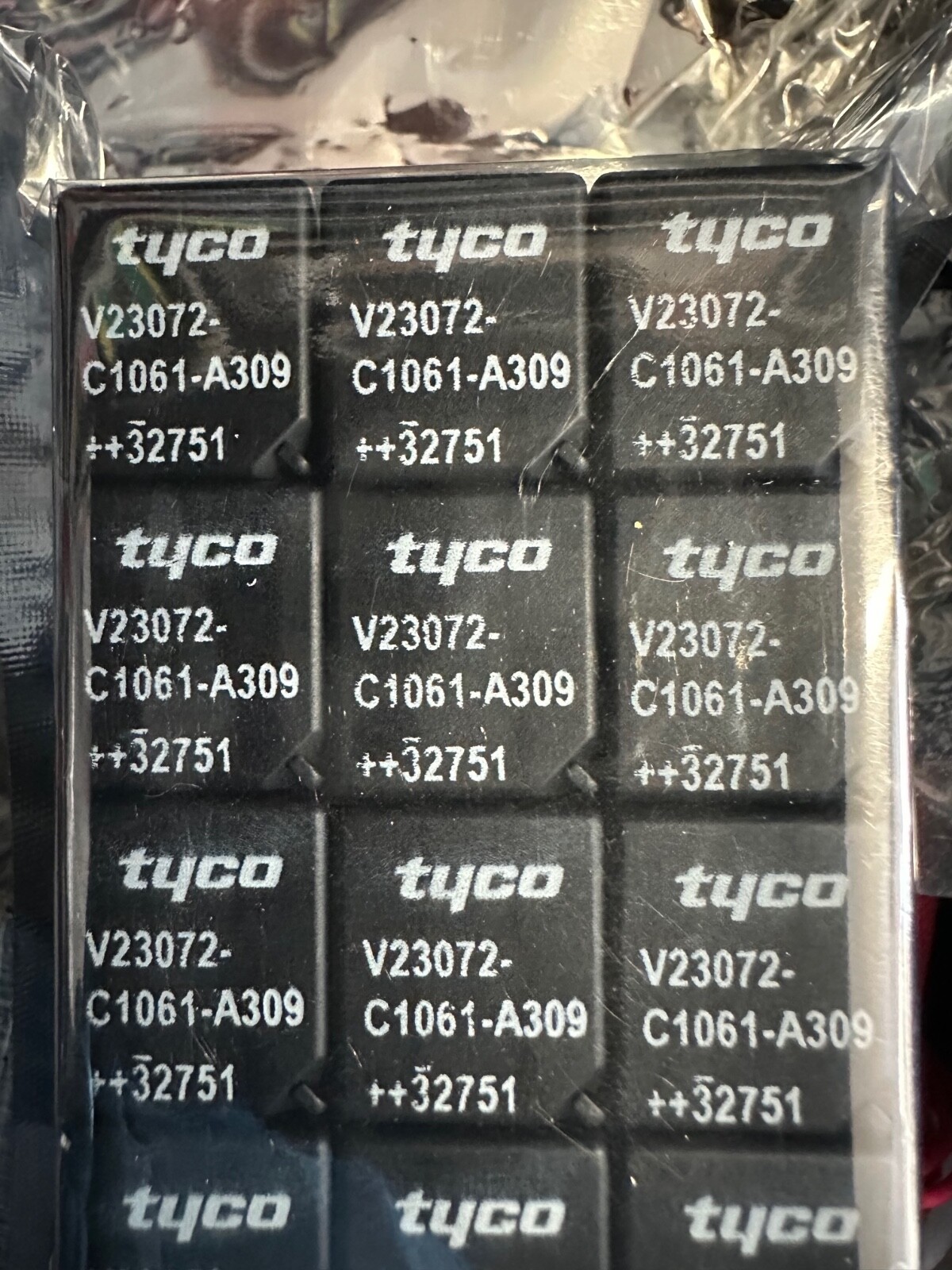 x2 Pcs V23072-C1061-A309 V23072C1061A309 GM3 Zke BMW E38 E39 X5 relay relays