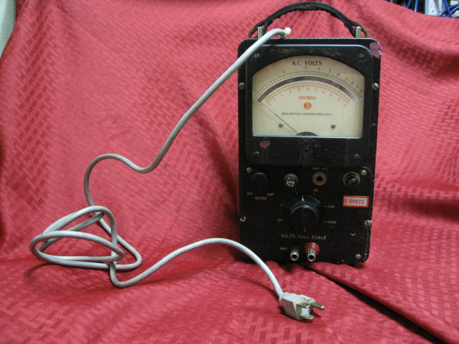 VINTAGE Ballantine Lab 300D vacuum tube Voltmeter OR audio DB Meter, steampunk