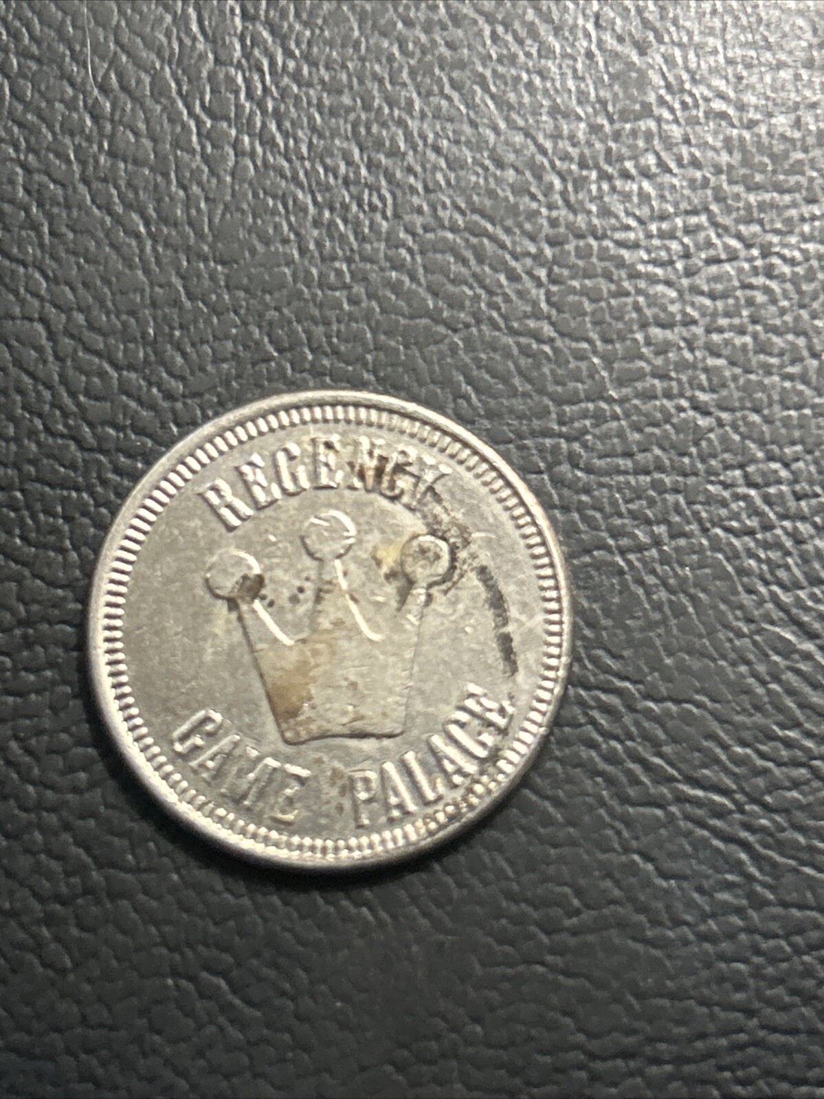 Vintage Regency Game Palace Family Entertainment Video Arcade Token F42