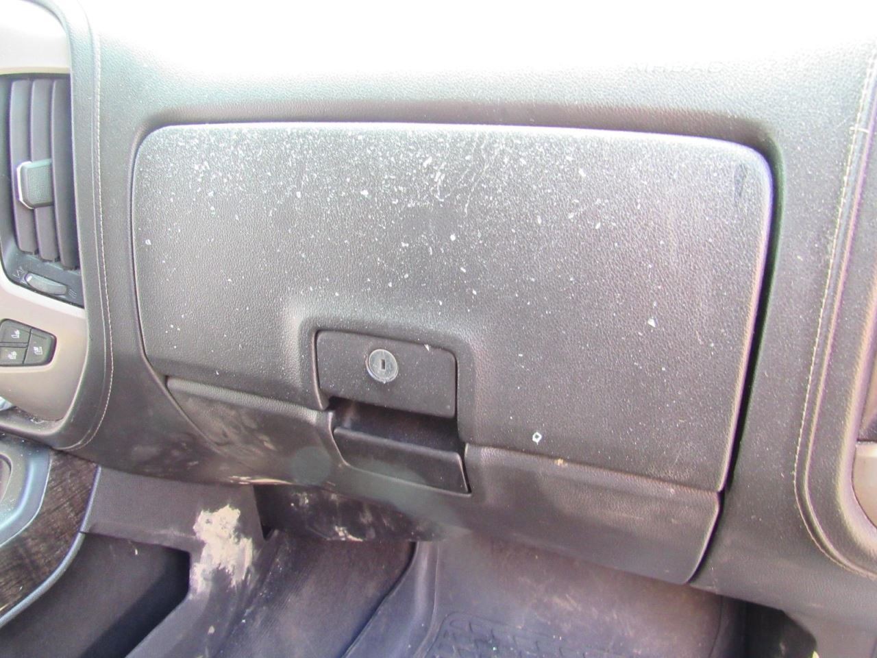 SIERDEN15 2016 Glove Box 1065250