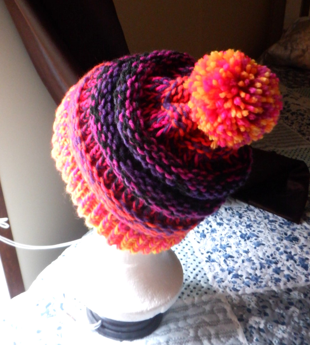 HAT, TOBOGGAN, BEANIE, WOVEN BY MOSES UNISEX FITS SM TO MED.