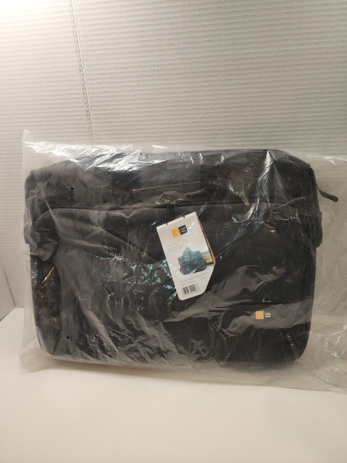 Case Logic 17" laptop & tablet Black Case With Shoulder Strap
